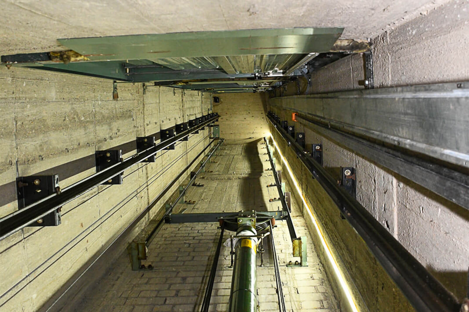 hmueller_aufzugwartung_wartung_17